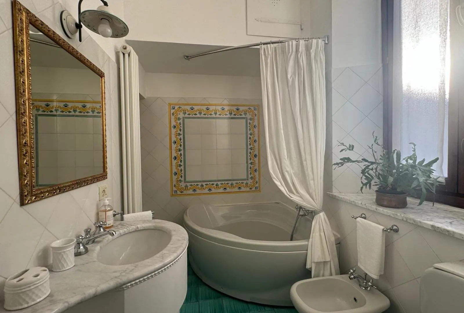 Guest house Palazzo Bracciolini Nel Cuore Della Citta Pistoia Italy