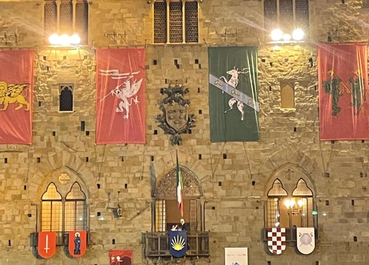 Palazzo Bracciolini Nel Cuore Della Citta Pistoia